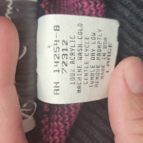 💕VINTAGE PIERRE CARDIN SWEATER. - Picture 10 of 10